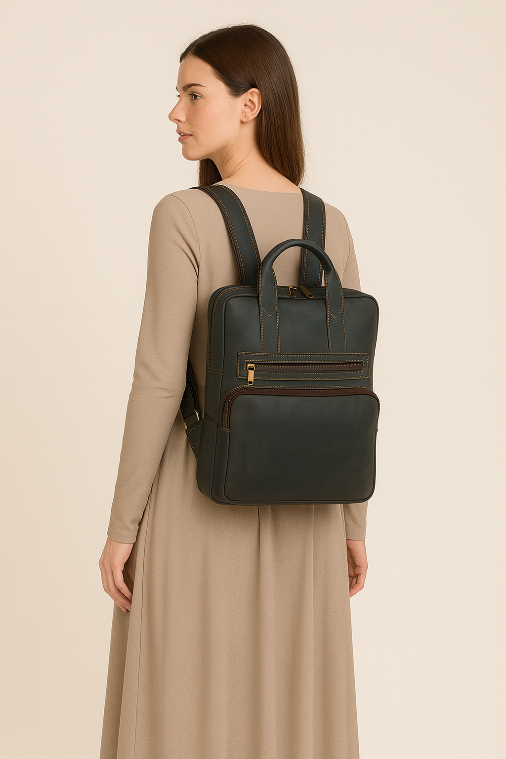 Zaino in pelle verde scuro con tasche multiple - immagine 5